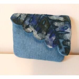 Toni Coin Purse Small Wallet 100% Wool Felted Zipper Scallop Unique Artsy Boho